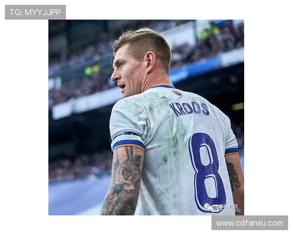 足球明星受伤背后的故事与影响分析